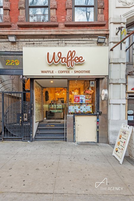 Turnkey Café & Juice Bar Opportunity - Lowest Rent in Union Square — thumbnail 2