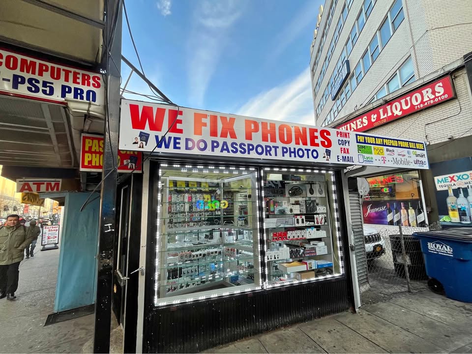 Phone store for sale in Ozone Park.