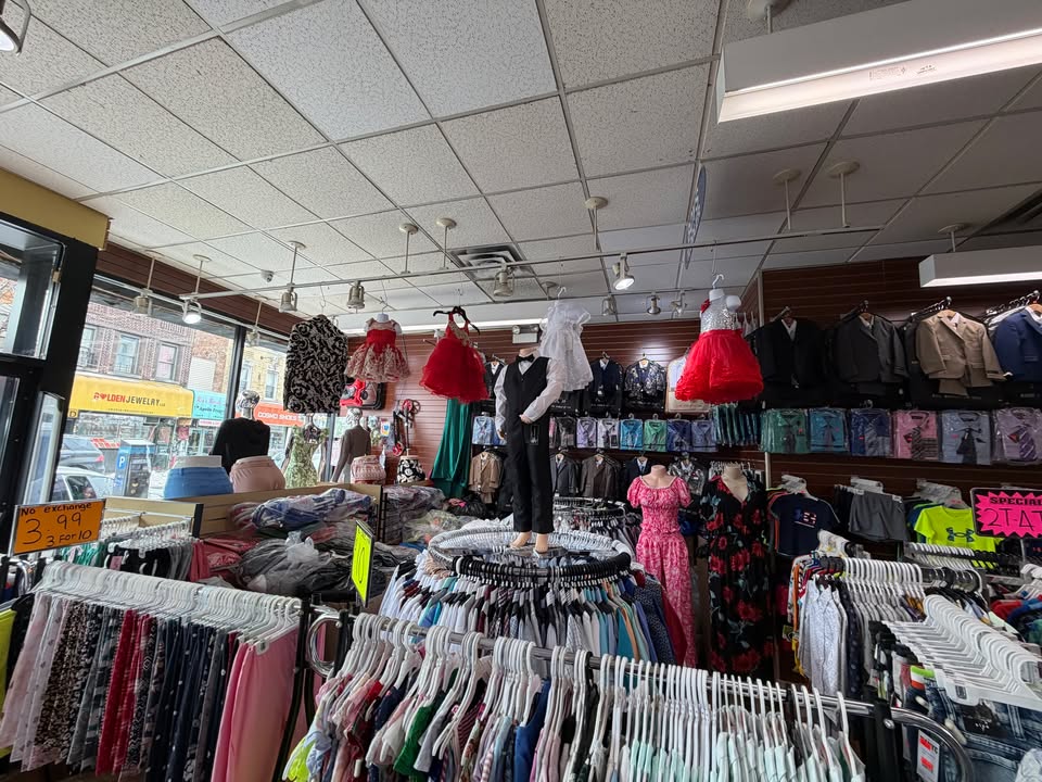 Department store for sale on Liberty Ave. — thumbnail 2