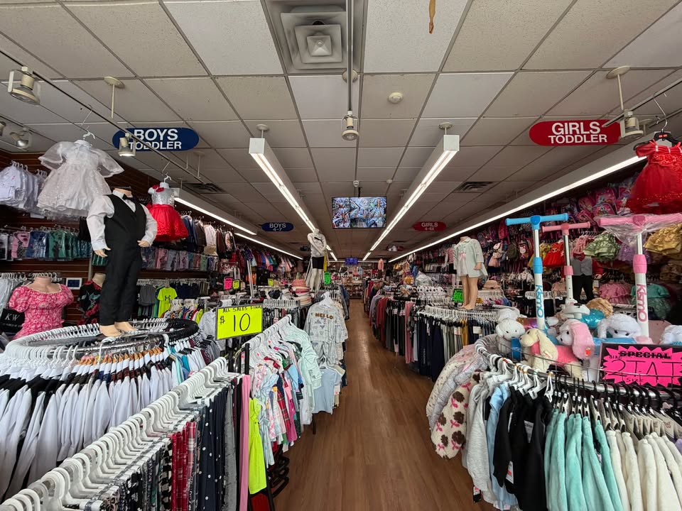 Department store for sale on Liberty Ave. — thumbnail 3