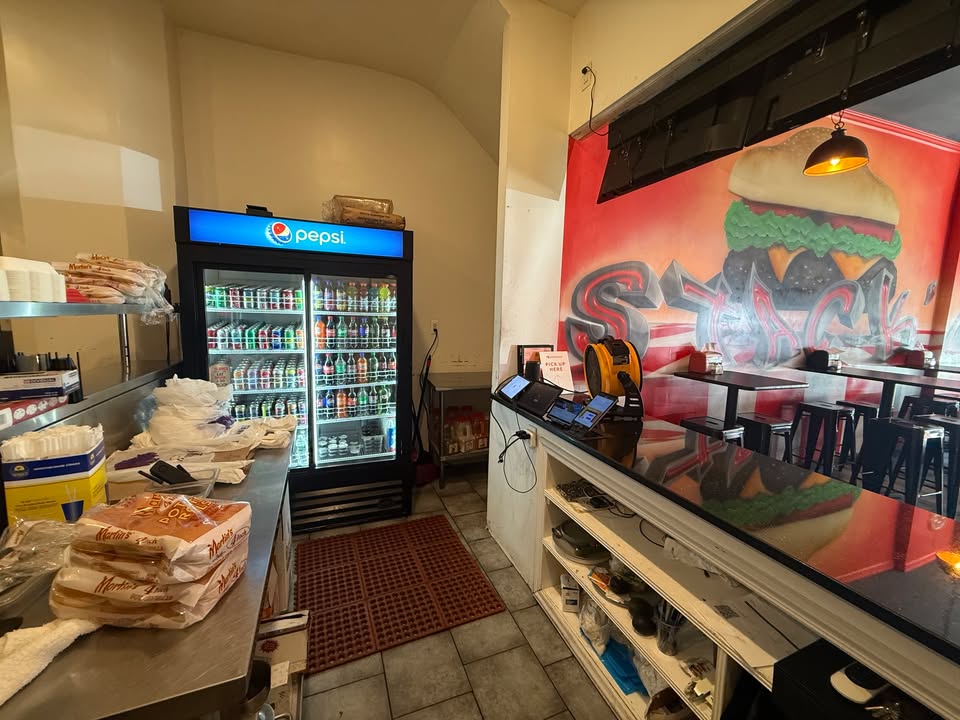 TURNKEY BURGER RESTAURANT FOR SALE — Prime Brooklyn Location! — thumbnail 6