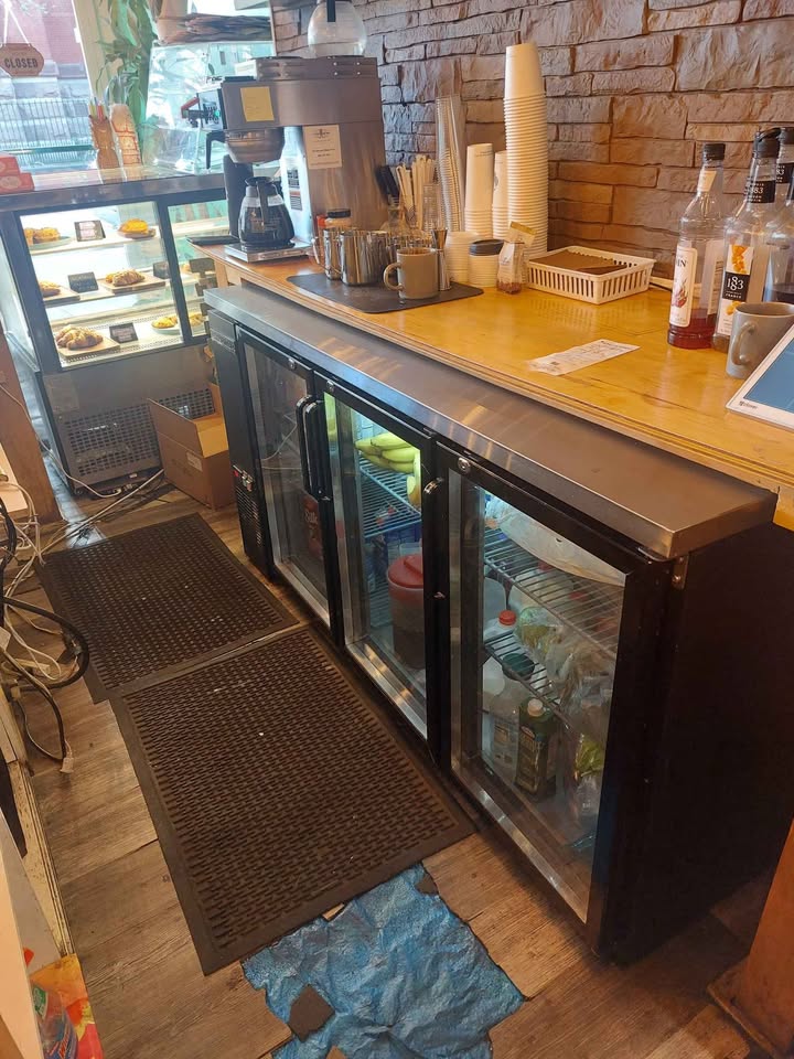 Cafe/ coffee shop on Nostrand Ave. — thumbnail 5