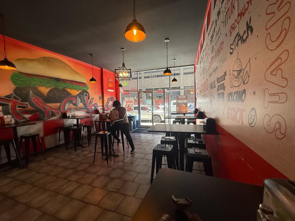 TURNKEY BURGER RESTAURANT FOR SALE — Prime Brooklyn Location! — thumbnail 4