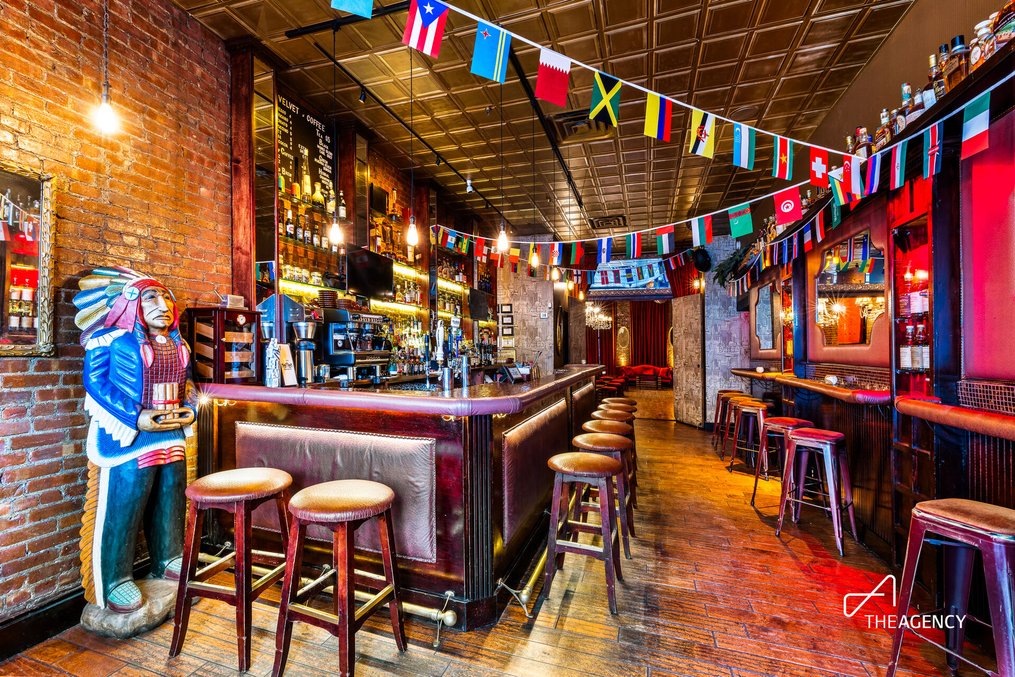 Established Williamsburg Bar & Event Venue | 20-Year Legacy I Long-Term Below-Market Lease — thumbnail 3