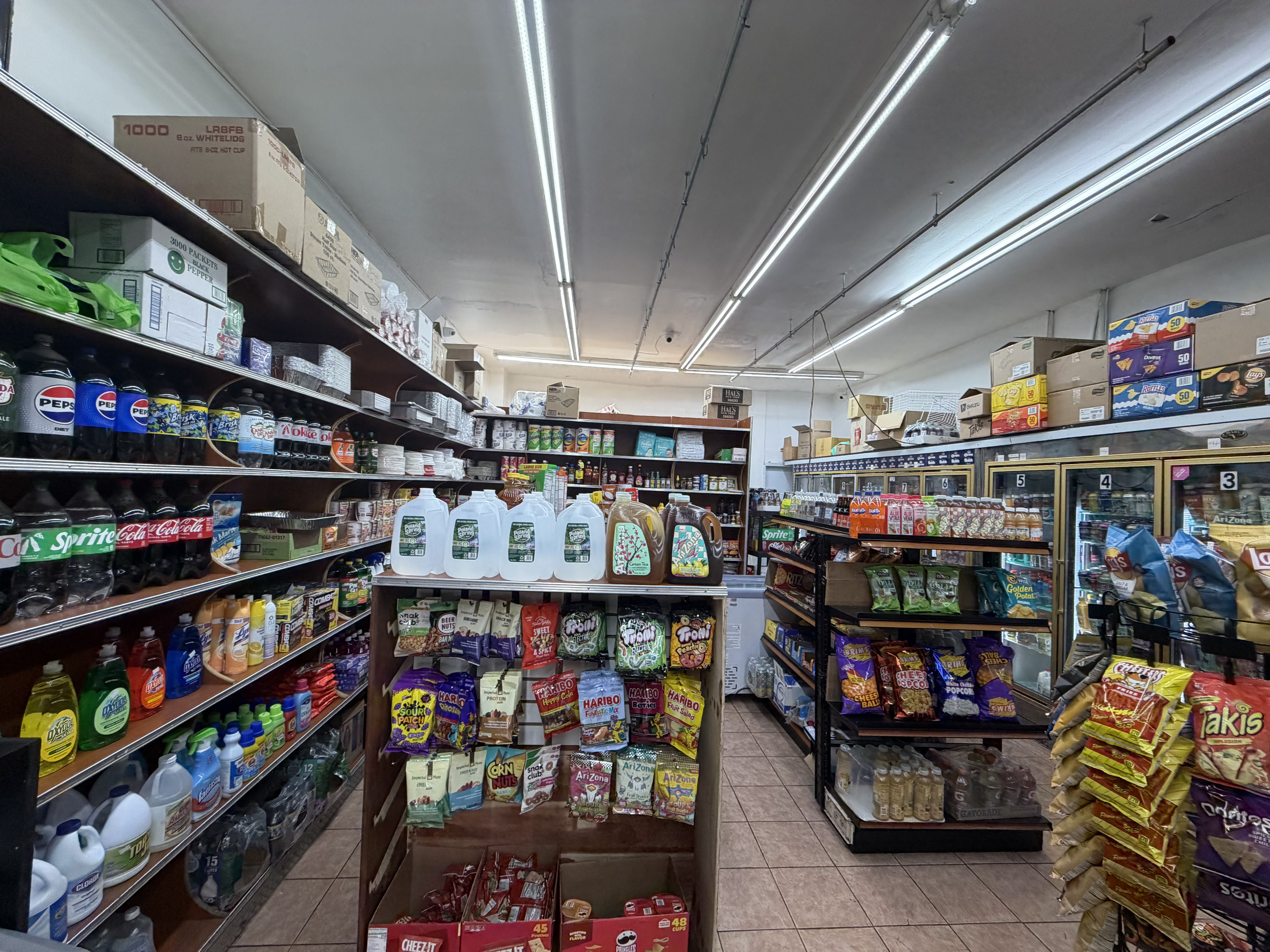 Corner deli for sale on Hollis Ave in St Albans. — thumbnail 2