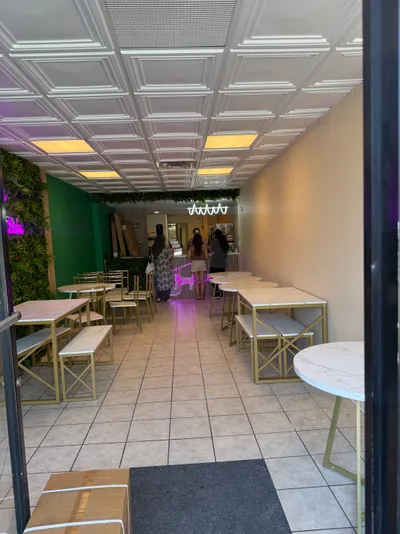 Bubble Tea & Dessert Cafe — thumbnail 2