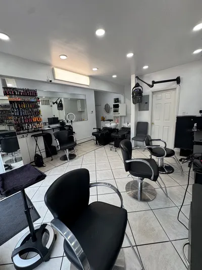 Salon Business for Sale in Elmhurst, Queens — thumbnail 1